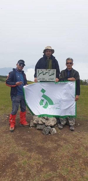 صعود تیم کوهنوردی کارکنان دانشگاه الزهرا به قله ی آسمان سرا